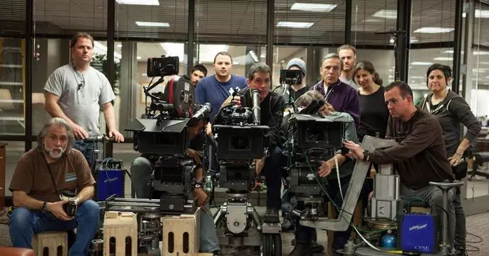 八月：奥色治郡