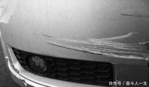 八月：奥色治郡